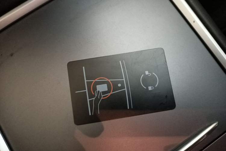 Used Tesla Model Y 2023 Long-Range All-Wheel-Drive Version
