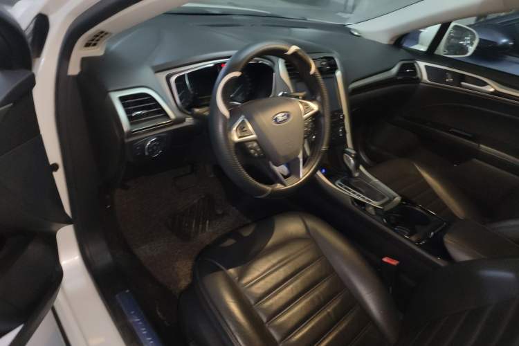 Used Ford Mondeo 2013 2.0L GTDi 200 Fashion Edition