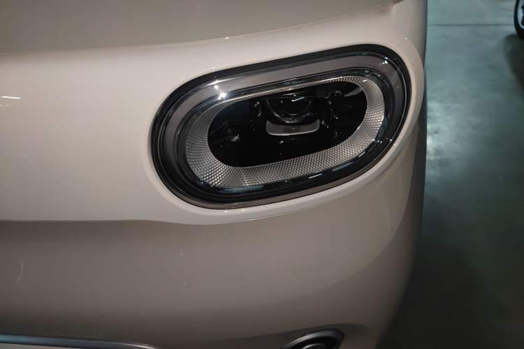 Used Wuling Hongguang MINIEV 2024 3rd Generation 215km Youth Edition
