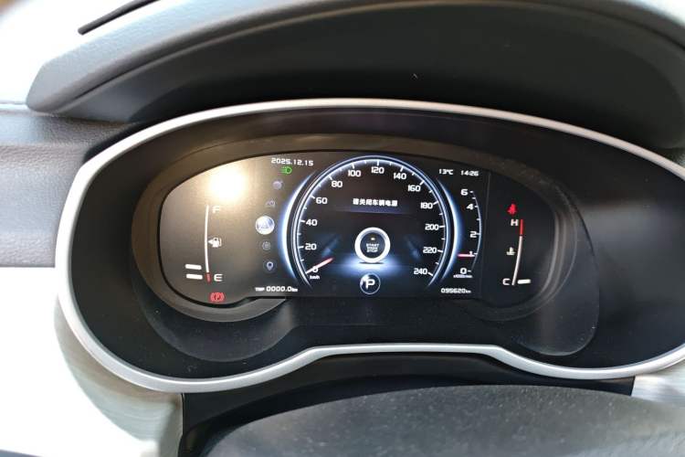 Used Geely Auto Emgrand X7 Sport 2020 1.8TD DCT Two-Wheel Drive Smart Connect 4G-Enabled Version