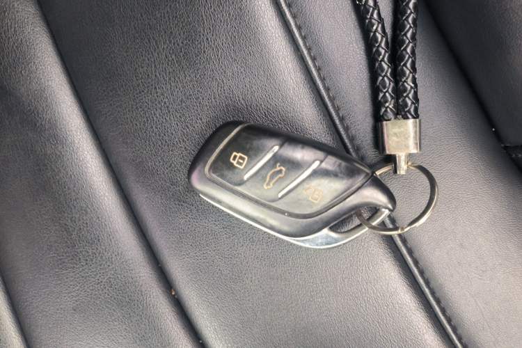 Used Roewe RX5 MAX 2019 300TGI Automatic 4G Connect Luxury Edition
