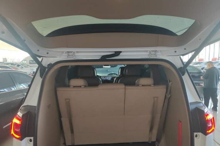 Used Buick GL8 2021 ES Land Cruiser 653T Smart Flagship Model
