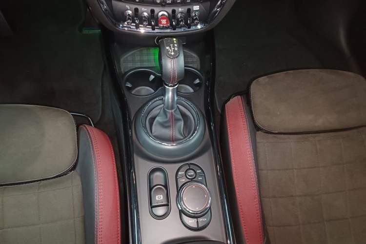 Used  JCW CLUBMAN 2018 2.0T JOHN COOPER WORKS ALL-IN
