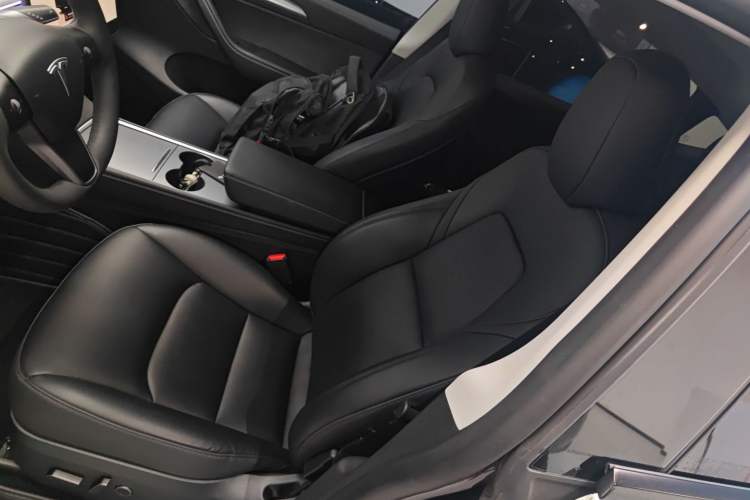 Used Tesla Model Y 2024 Long-Range All-Wheel-Drive Version
