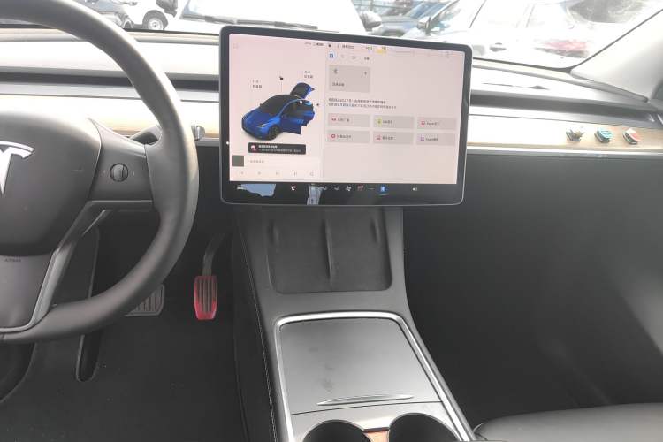 Used Tesla Model Y 2021 Long-Range All-Wheel-Drive Version 3D7
