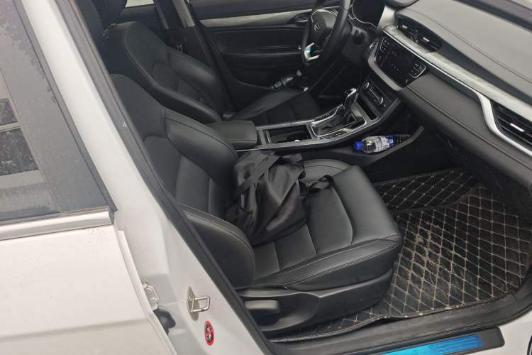 Used Geely Auto Emgrand 2019 Leading Edition 1.5L CVT Upward Asian Games Edition China VI
