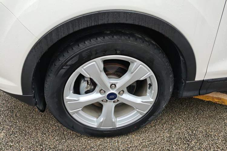 Used Ford Kuga 2017 EcoBoost 180 Two-Wheel-Drive Elite Trim
