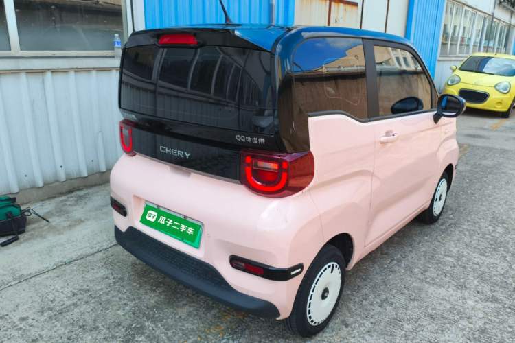 Used Chery QQ Ice Cream 2022 170km Sundae Phosphate Lithium-Ion