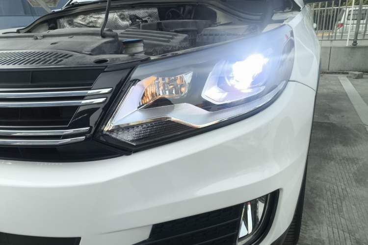 Used Volkswagen Tiguan 2017 300TSI Automatic Two-Wheel Drive Silk Road Luxury Edition
