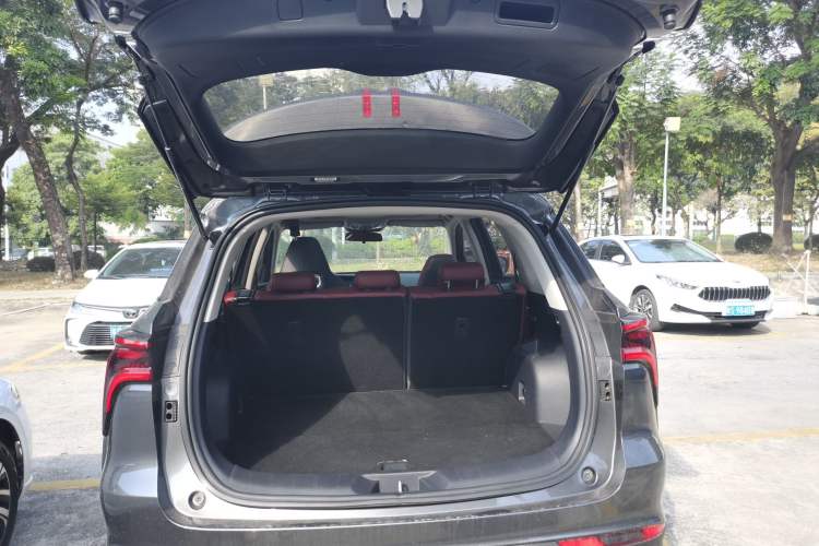 Used Changan CS75 PLUS 2022 1.5T Automatic Luxury Model
