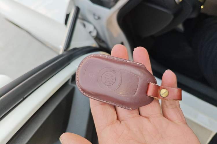 Used Buick GL6 2019 18T 6-Seater Connected Luxury Version China VI Standard