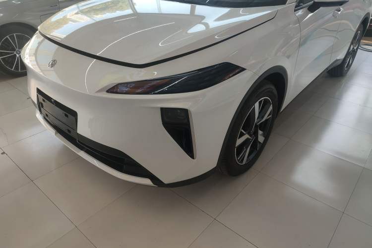 Used Venucia V DD-i 2025 Orca 150km Comfort Edition
