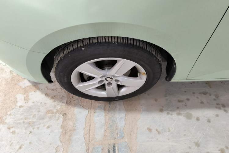 Used Skoda Fabia 2016 1.4L Automatic Car Enjoy Edition
