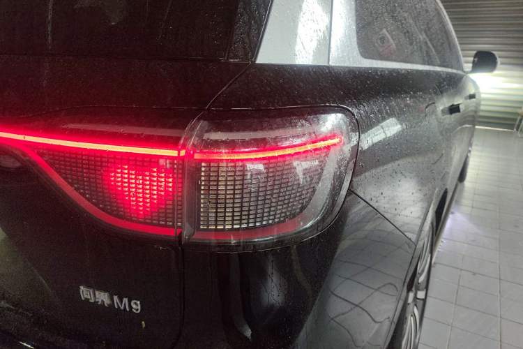 Used Hima AITO M9 2024 Range-Extended Ultra Version 42 kWh 6-Seater Model
