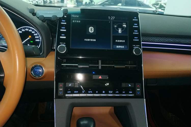 Used Toyota Avalon 2019 Dual-Engine 2.5L XLE Prestige Version China VI Standard
