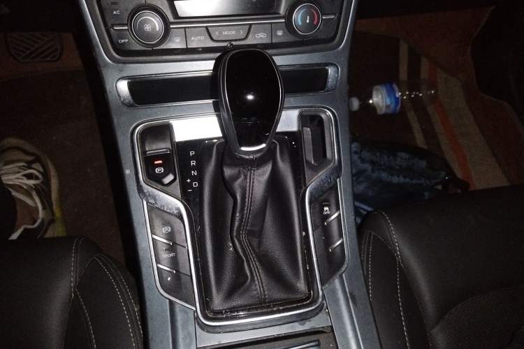 Used Geely Auto Emgrand 2019 Leading Edition 1.5L CVT Upward-Connected Model China VI Standard
