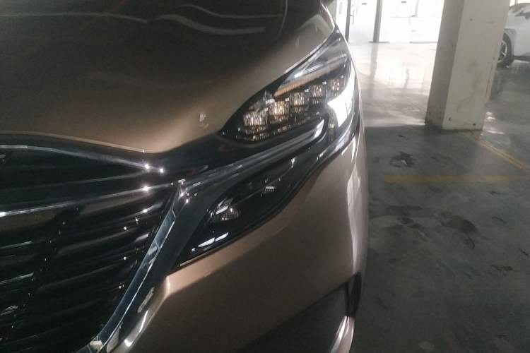 Used Buick GL8 2021 ES Landtrek 653T Luxury Model
