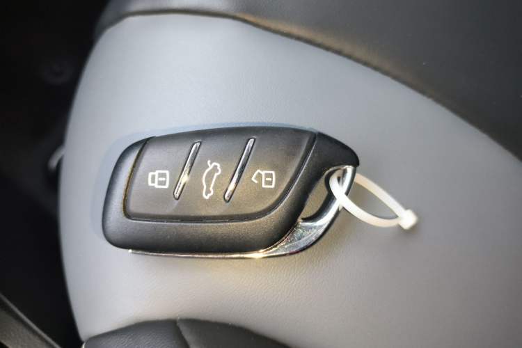 Used Roewe Clever 2022 311km QiQi BoBo Edition
