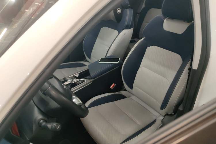 Used Geely Auto Emgrand 2022 4th Generation 1.5L CVT Flagship Model
