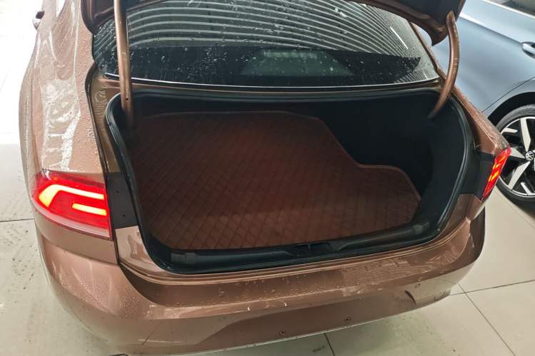 Used Volkswagen Lamando 2017 280TSI DSG Comfort Edition