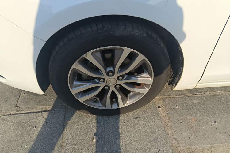 Used Buick GT 2018 18T Automatic Elite Model