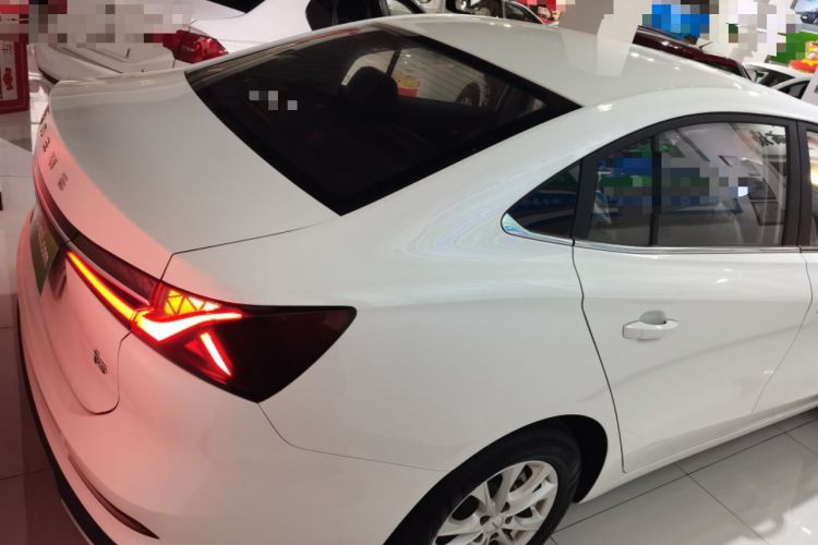 Used Roewe i5 2023 1.5L CVT Luxury Edition
