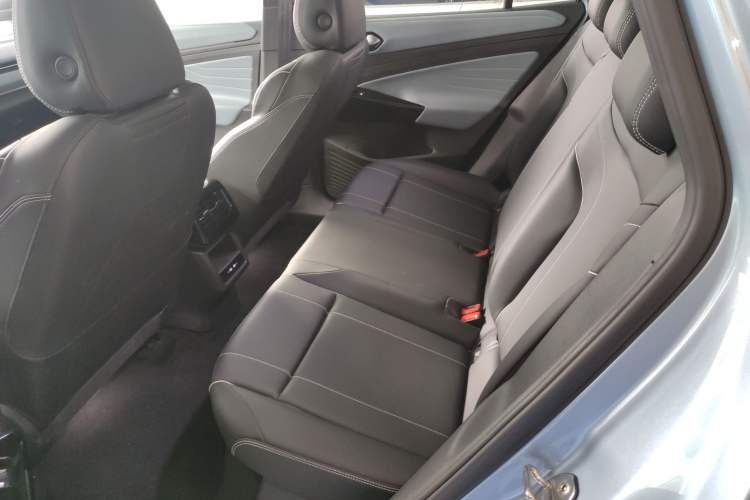 Used Volkswagen ID.4 X 2025 Smart Version Pure & Intelligent Enjoyment Edition
