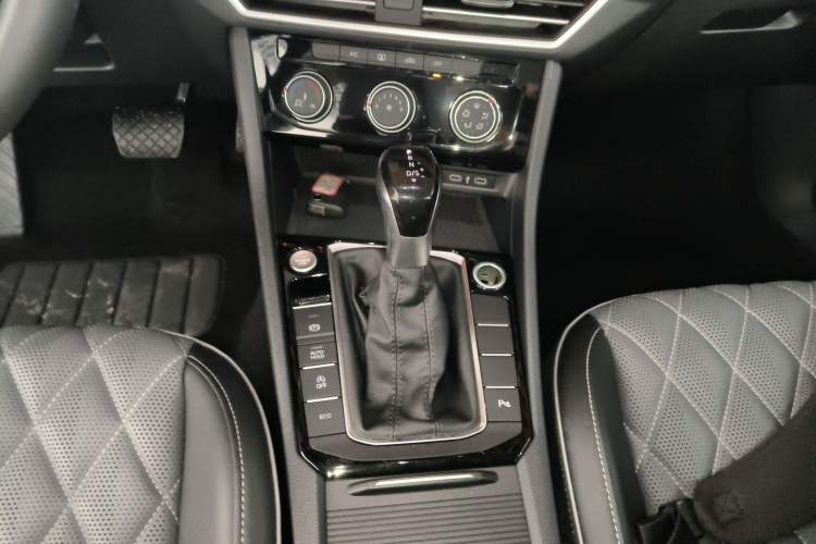 Used Volkswagen Sagitar 2023 300TSI DSG Excellence Edition
