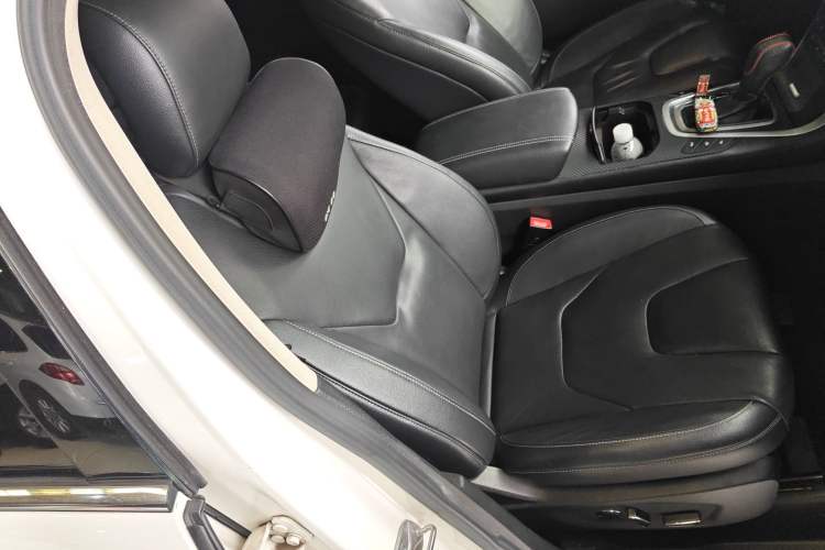 Used Ford Edge 2016 EcoBoost 245 Four-Wheel Drive Titanium 7-Seater
