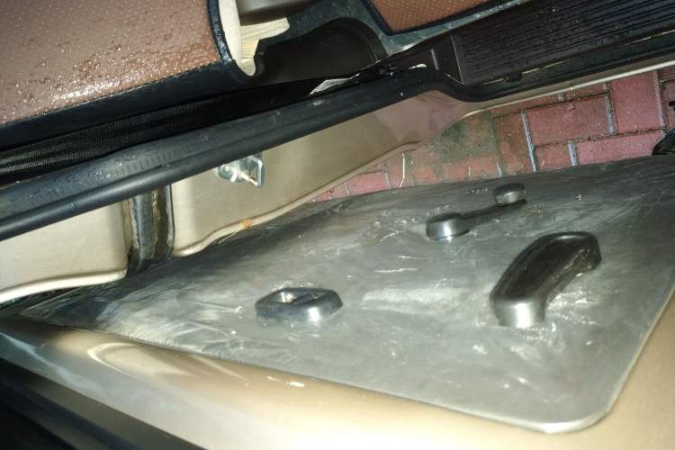 Used Wuling Hongguang V 2022 1.5L Jingqu Version Hydraulic Power Steering LAR