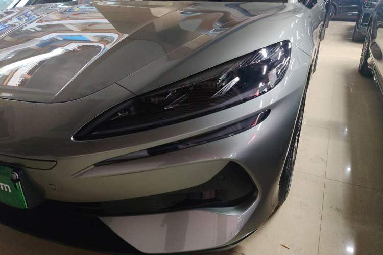 Used Denza Z9GT 2024 1100 Four-Wheel Drive Ultra Version
