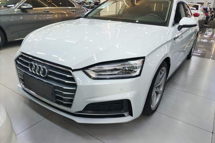 Used Audi A5 2017 Coupe 40 TFSI Fashion Model
