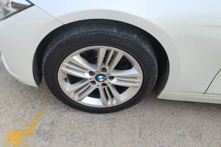 Used BMW 3 Series 2017 320Li Fashion Model
