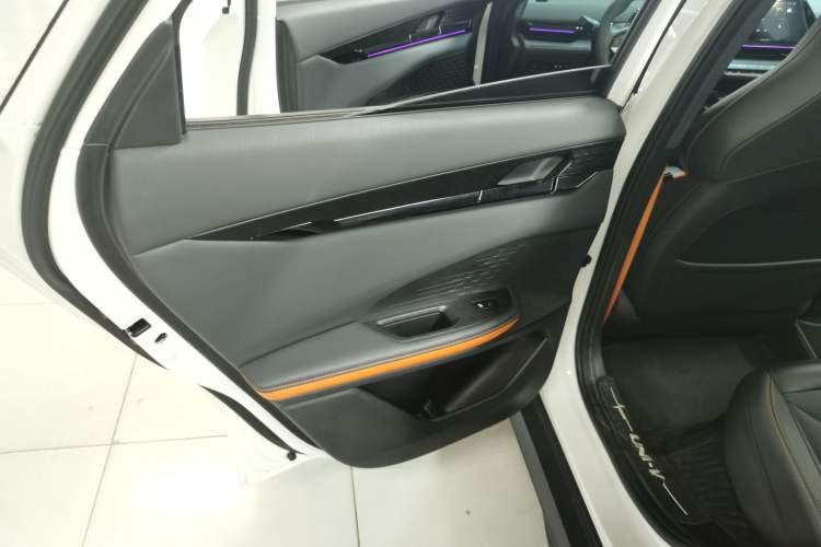 Used Changan UNI-V 2023 1.5T Prestige Model
