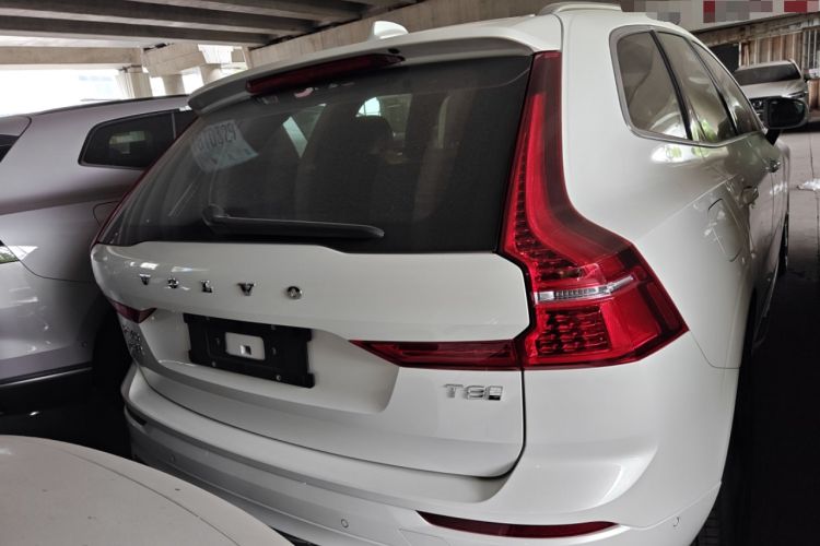 Used Volvo XC60 New Energy 2025 Plug-in Hybrid Long-Range All-Wheel Drive Smart Luxury Edition
