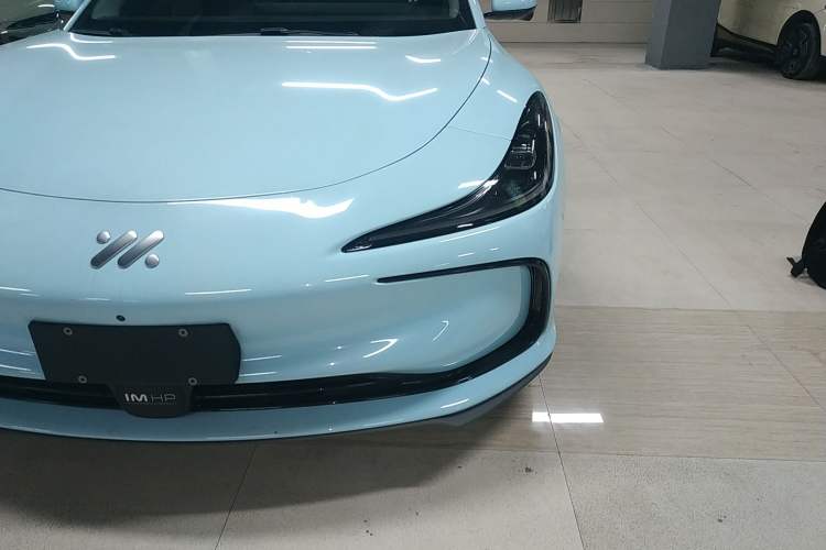 Used  L6 2024 Max Standard Edition
