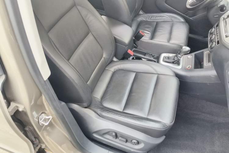 Used Volkswagen Tiguan 2015 1.8TSI Automatic Two-Wheel Drive Luxury Model