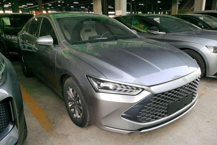Used BYD Qin PLUS 2024 HONOR Edition DM-i 55KM Leading Model

