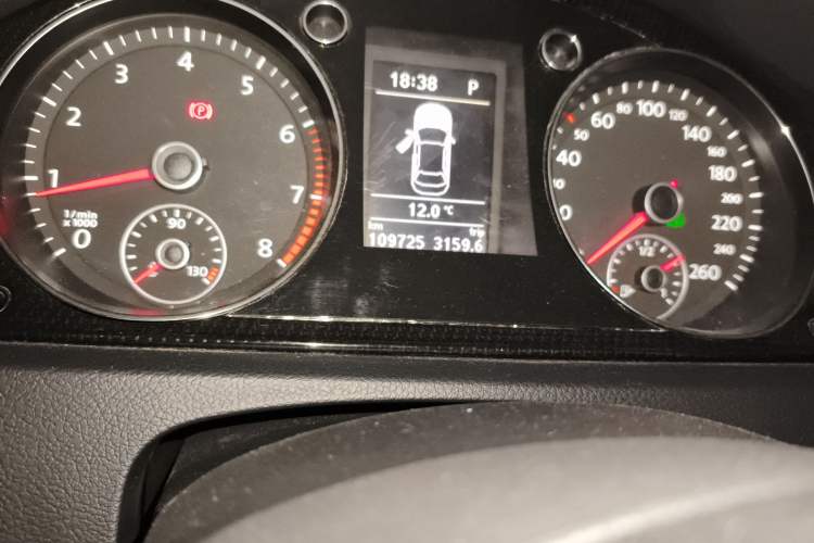 Used Volkswagen Magotan 2013 2.0 TSI Luxury Model
