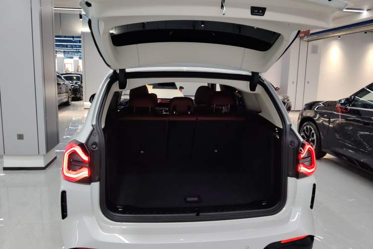 Used BMW X3 2023 Restyled xDrive30i Leading Edition M Night Sky Package
