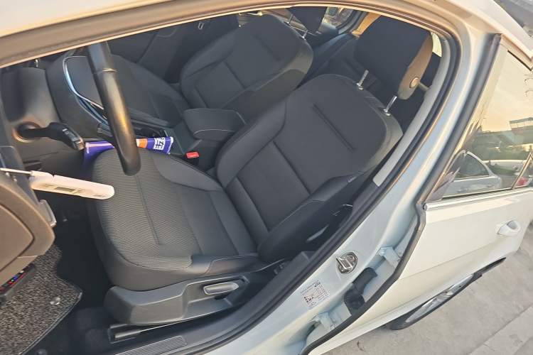 Used Volkswagen Golf 2017 230TSI Automatic Comfort Edition – Celebrating Milestone of One Million Units
