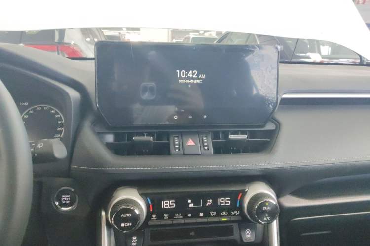 Used Toyota Wildlander 2023 2.0L CVT Two-Wheel Drive Luxury PLUS Edition
