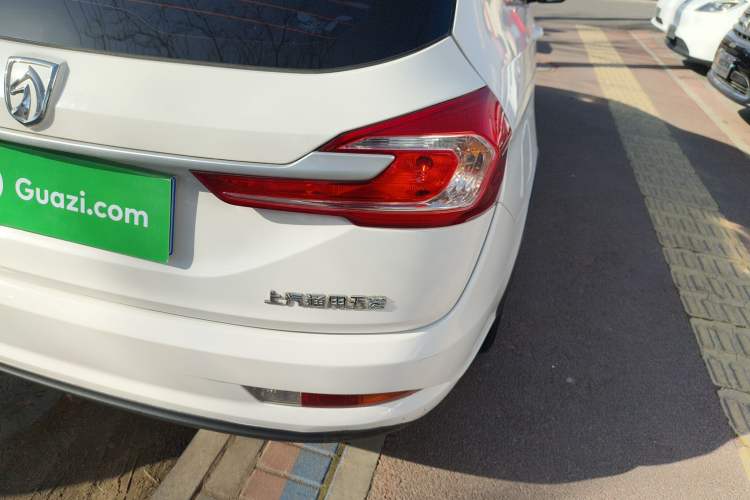 Used Baojun 310W 2017 1.5L Manual Comfort Version China VI Emission Standard