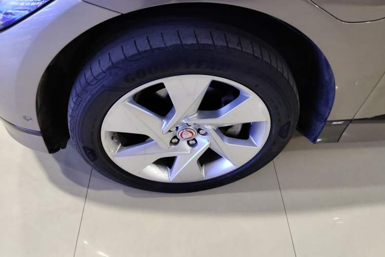 Used Jaguar I-PACE 2018 EV400 SE
