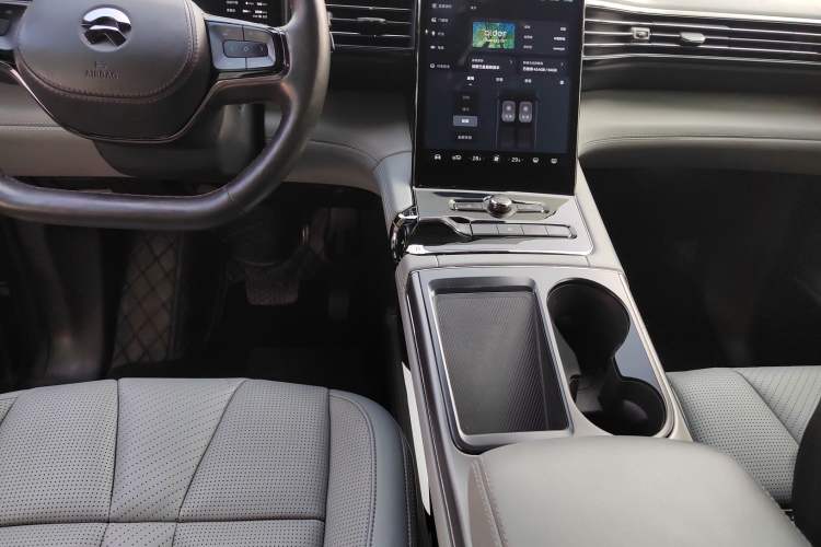 Used Nio ES8 2020 580 km Range Signature Edition Six-Seater Version
