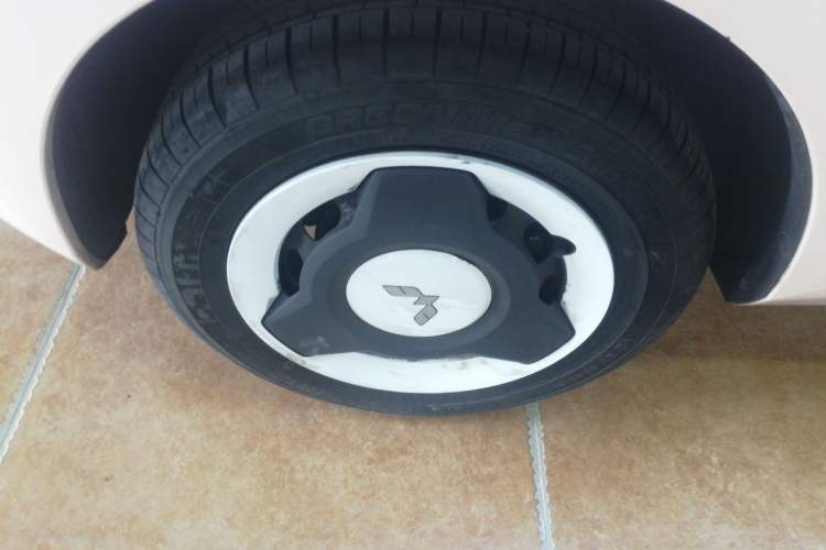 Used Wuling Hongguang MINIEV 2021 Macaron Premium Model – Lithium Iron Phosphate