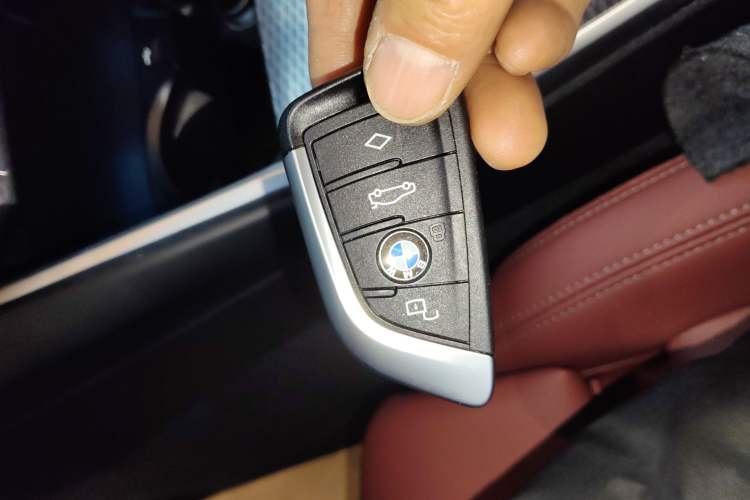 Used BMW i3 2023 eDrive 40 L Midnight Sports Package
