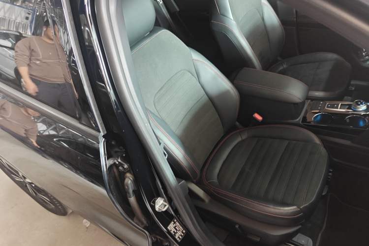 Used Ford Escape 2020 EcoBoost 245 Four-Wheel Drive ST-LINE Deluxe Edition