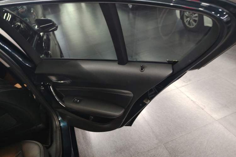 Used BMW 1 Series 2016 120i Sport Design Package