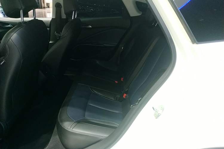 Used Buick Velite 6 2019 Connected Fashion Model Custom Edition
